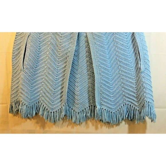 Hand Crocheted Cardigan Shawl Vtg 70s Blue Fringed Sweater Side Arm Slits Sz XL - Picture 5 of 6